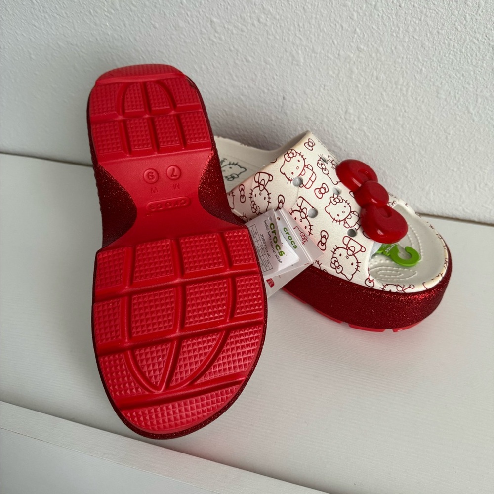 Crocs Women's Hello Kitty Stomp Slides